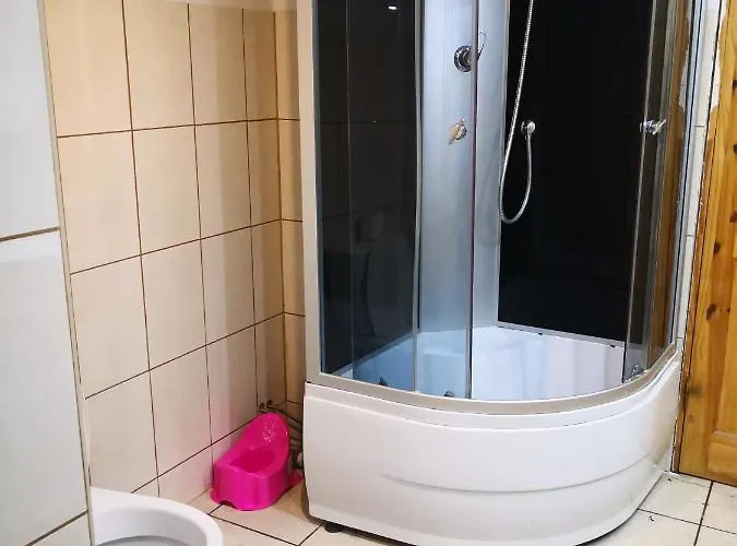 民宿 Kambario Nuoma Su Bendru Vonios Kambariu *